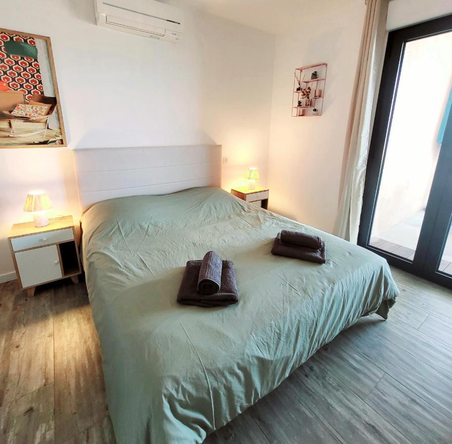 Appartement De Standing Bord De Mer Pietrosella Экстерьер фото